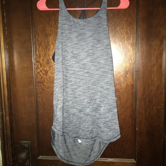 Lululemon raise the Barre tank - Picture 2 of 5
